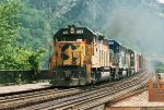 CSX 4113 leads a mixed consist west over the Potomac River